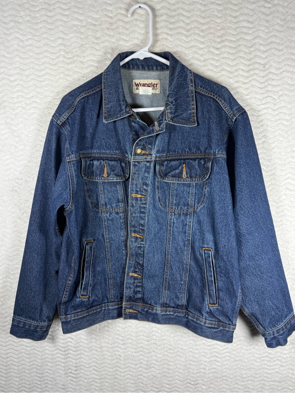Vtg WranglerRugged Wear Blue Denim Button Up Jacket.